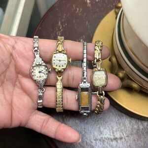 This Bundle of Vintage Broken watch